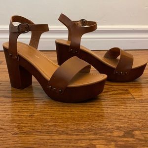 Madden Girl Lifft platform sandals in Cognac Paris